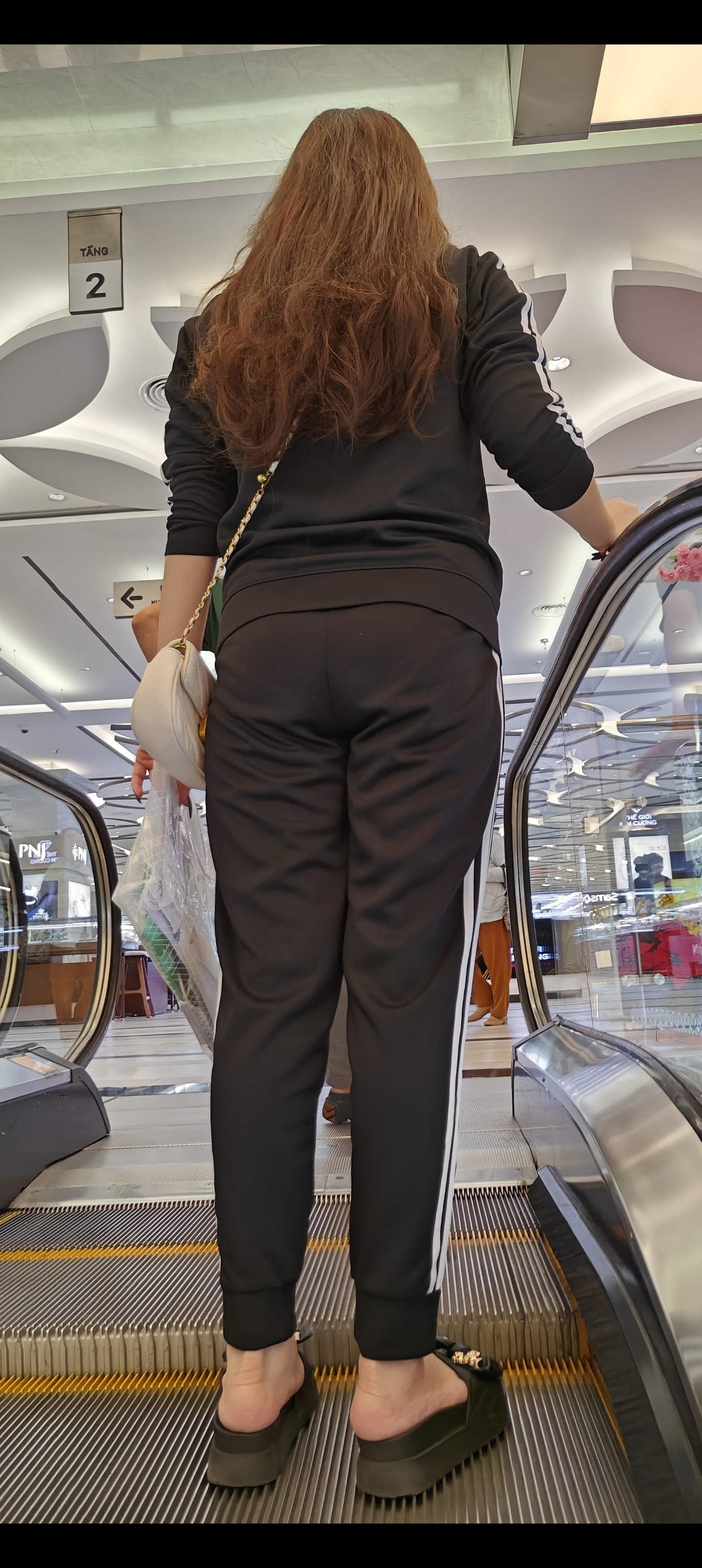 208133-3372c6bd5368.jpg