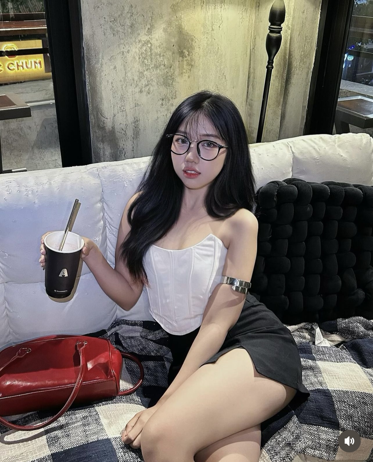 215194-7b6b00a6854c.jpeg