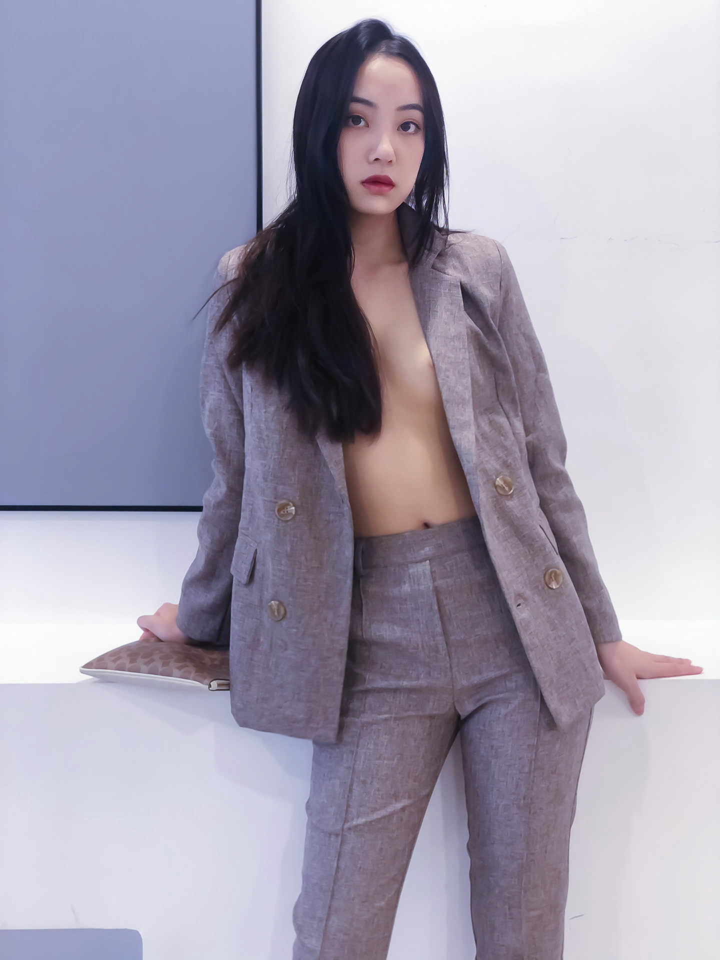 279443-3ee3d4fac82a.jpg