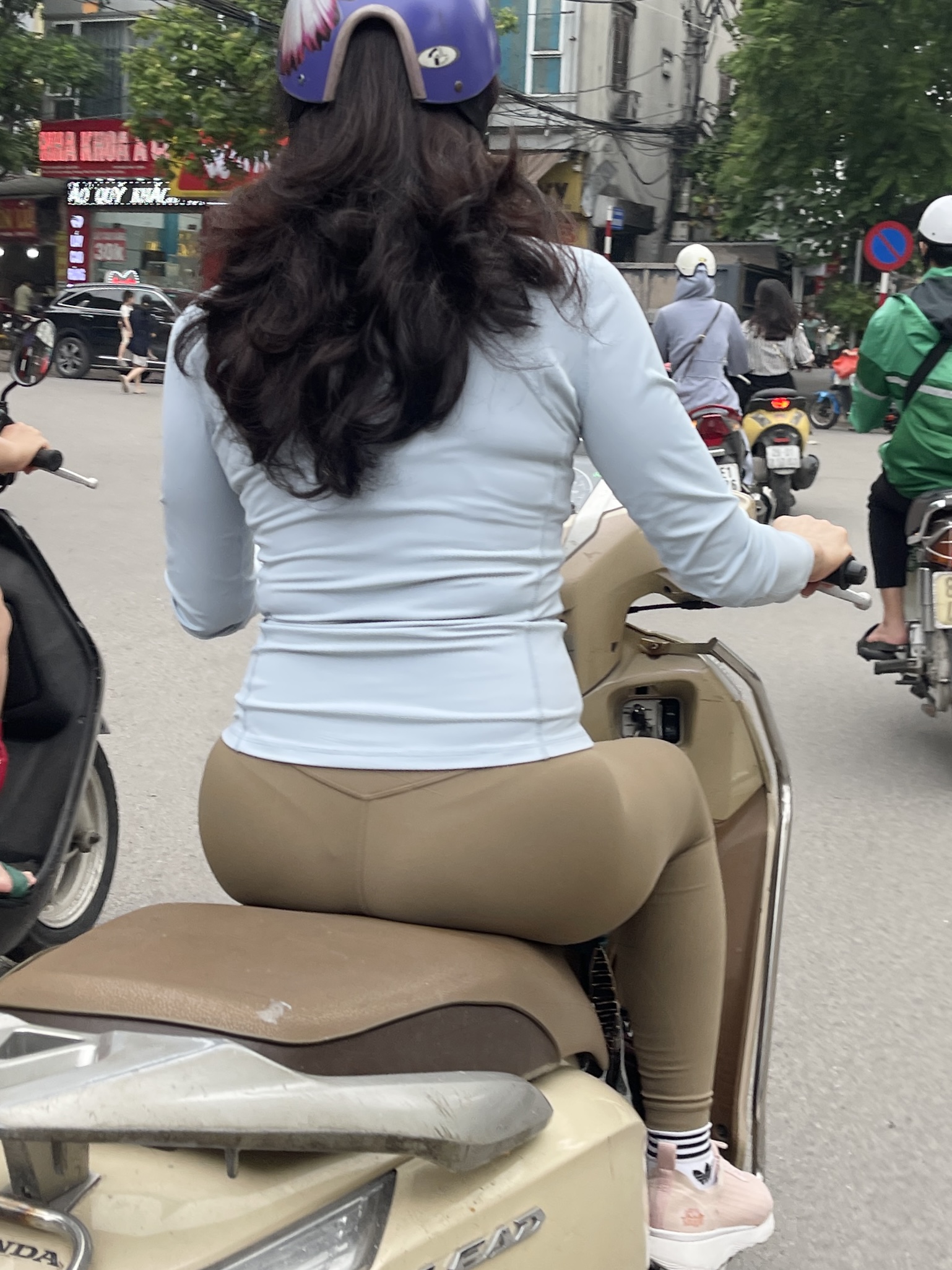411444-ca1556bd6e5e.jpeg