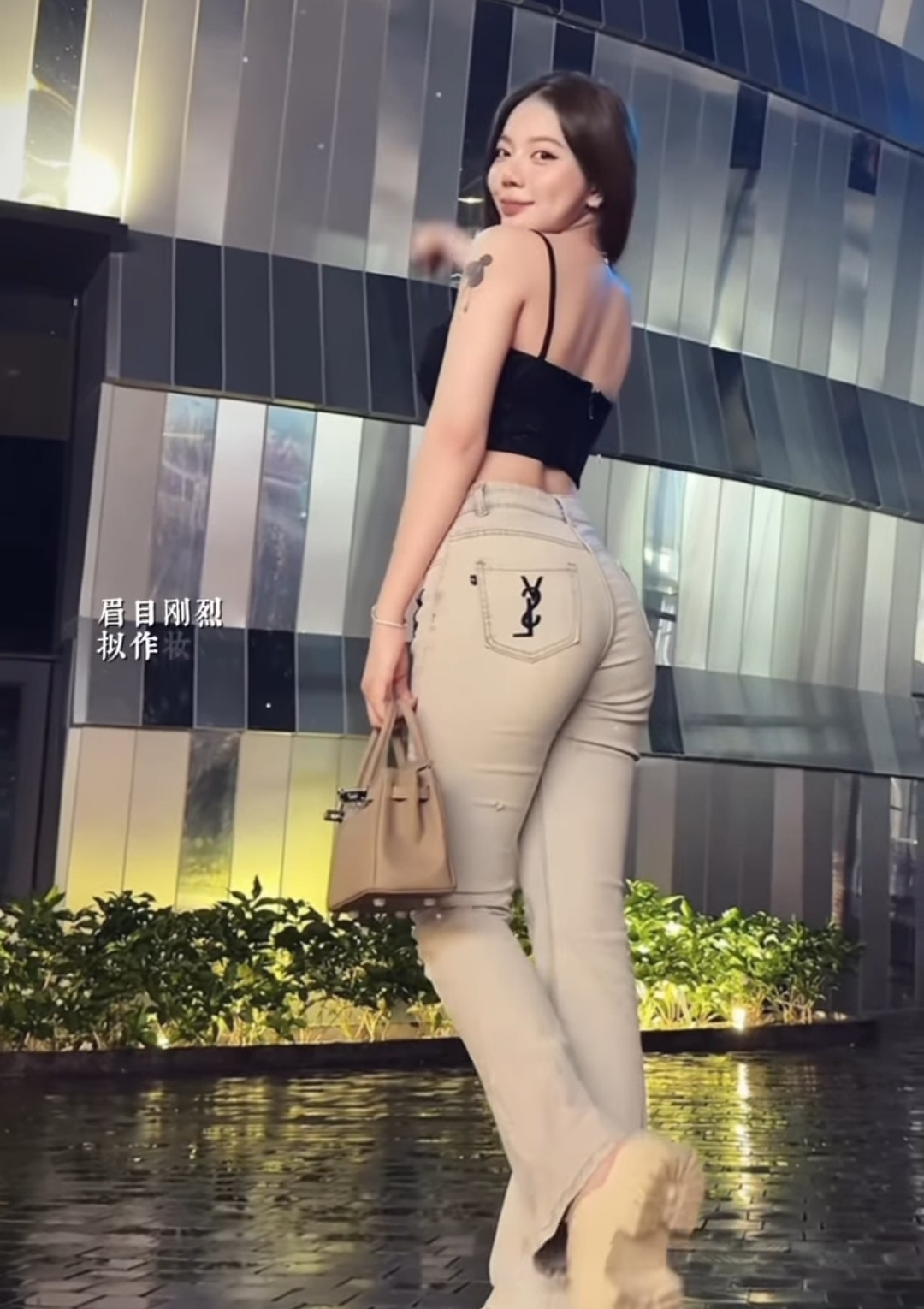 532897-6be385cd7b08.jpg